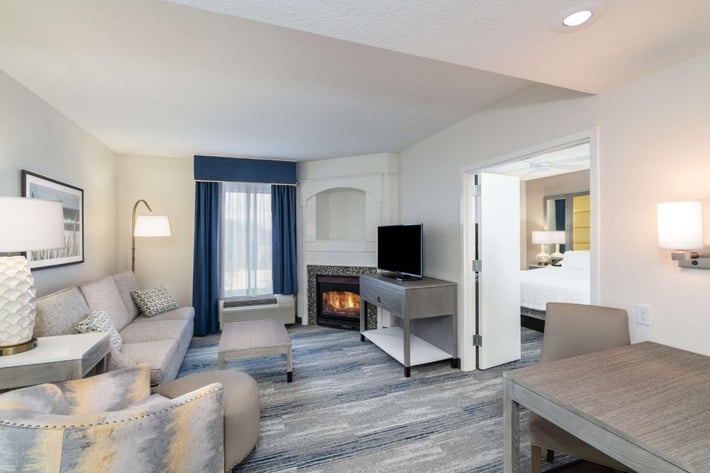 Hampton Inn & Suites Amelia Island-Historic Harbor Front