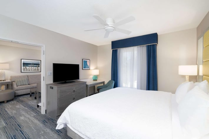 Hampton Inn & Suites Amelia Island-Historic Harbor Front