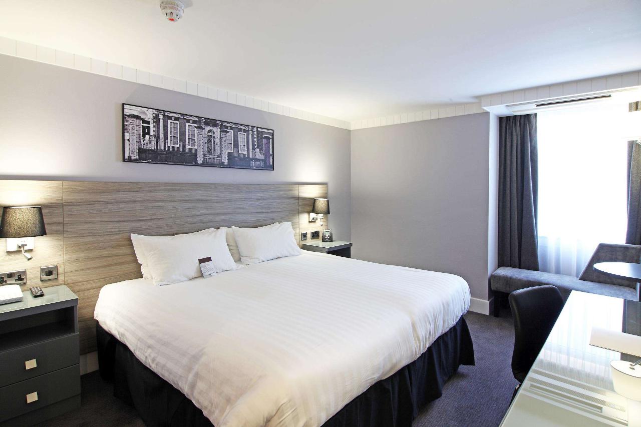DoubleTree by Hilton Bristol City Centre