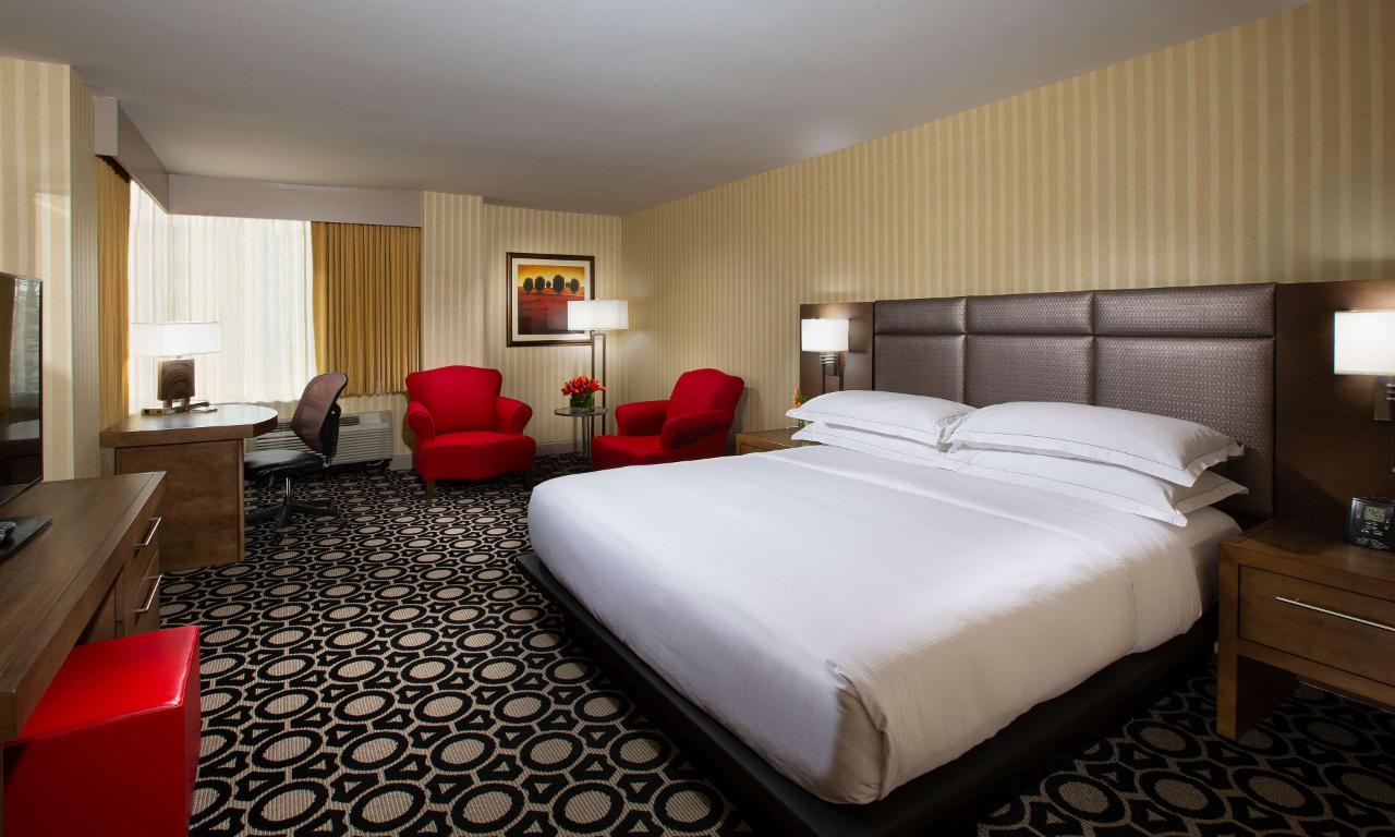 Hilton Chicago / Northbrook