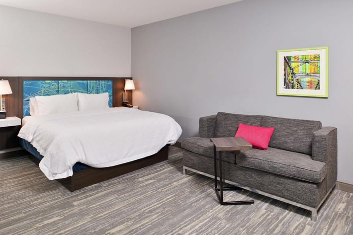 Hampton Inn & Suites St. Paul Oakdale/Woodbury