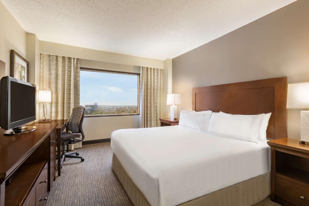 DoubleTree by Hilton Houston Medical Center Hotel & Suites