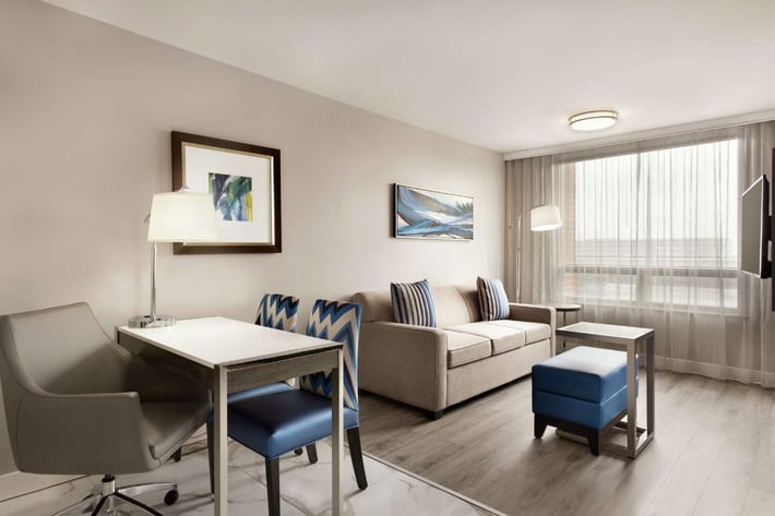 Embassy Suites by Hilton Montreal Airport