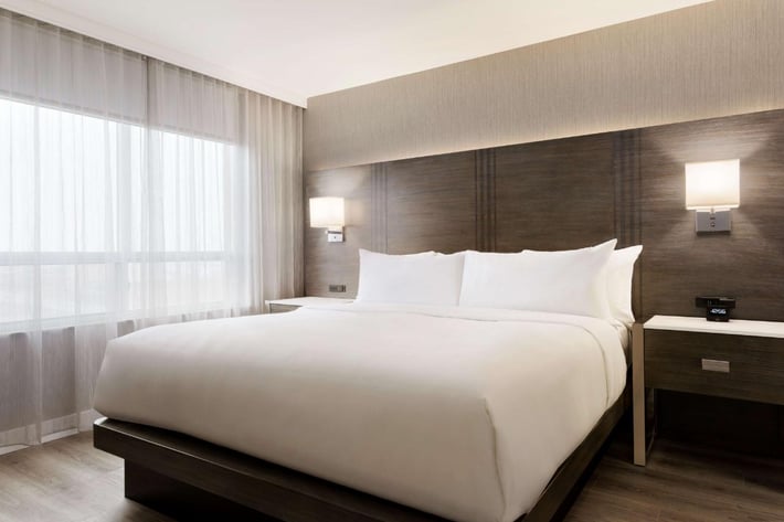 Embassy Suites by Hilton Toronto Airport