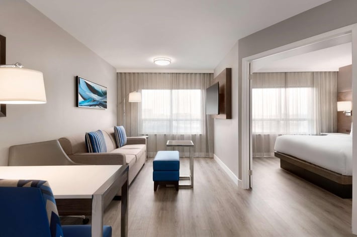 Embassy Suites by Hilton Toronto Airport