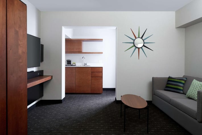 DoubleTree by Hilton Montreal Airport