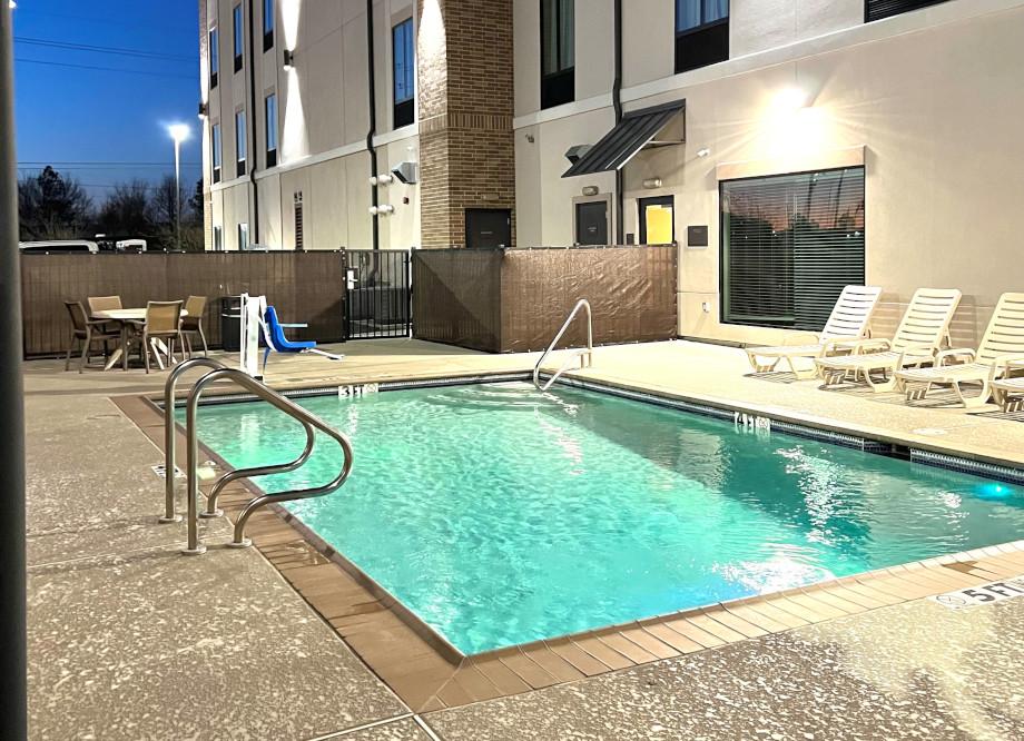Comfort Suites Near Sam Houston Race Park