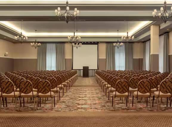 Embassy Suites by Hilton Savannah Historic District