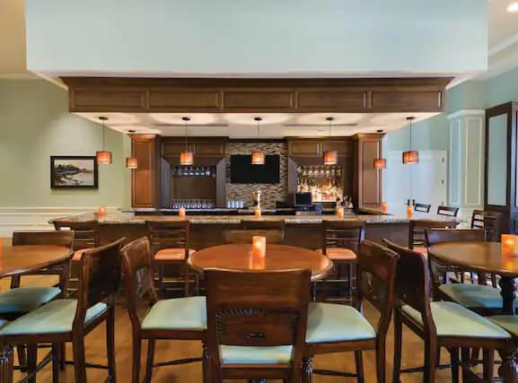 Embassy Suites by Hilton Savannah Historic District