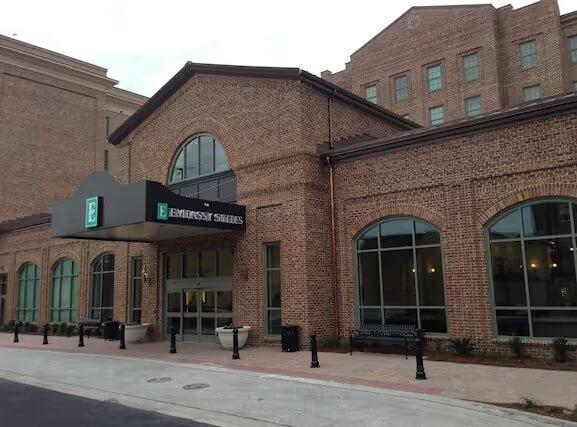 Embassy Suites by Hilton Savannah Historic District