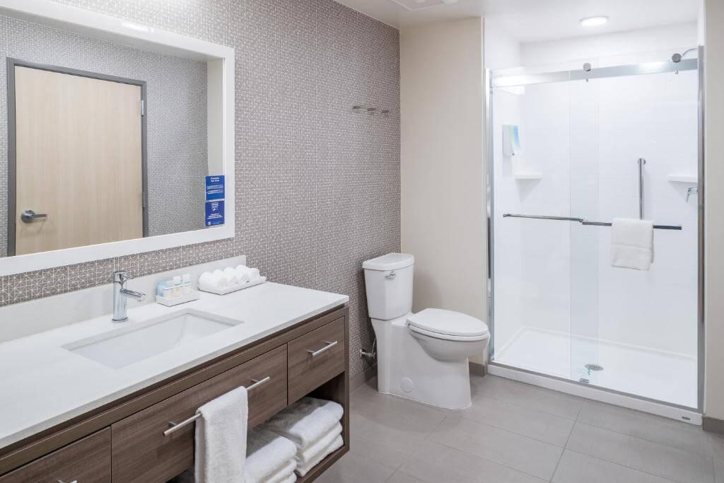 Home2 Suites by Hilton Cape Canaveral Cruise Port