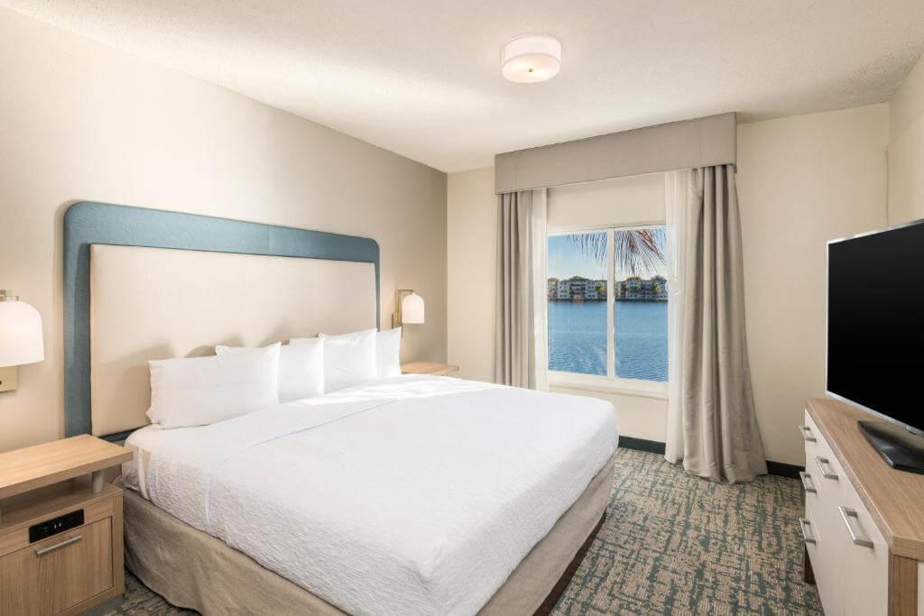 Homewood Suites by Hilton Miami-Airport/Blue Lagoon