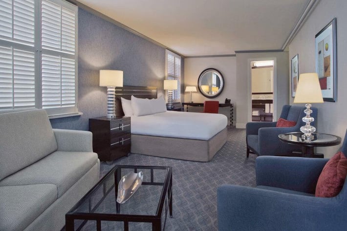 Hilton Orrington/Evanston
