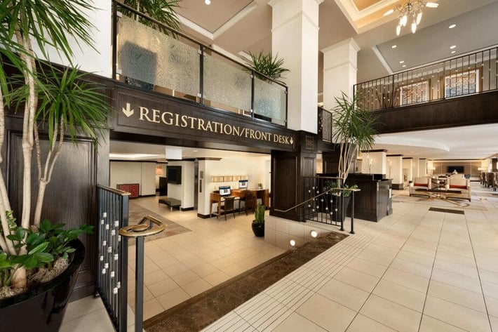 Hilton Orrington/Evanston