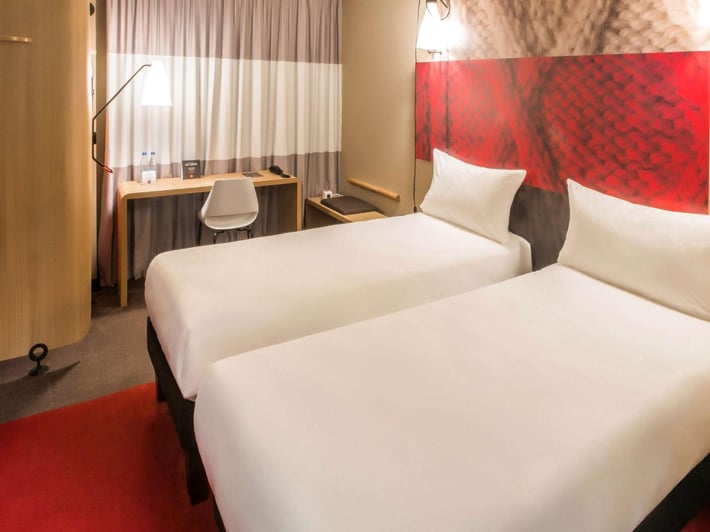ibis Caen Porte de Bretagne