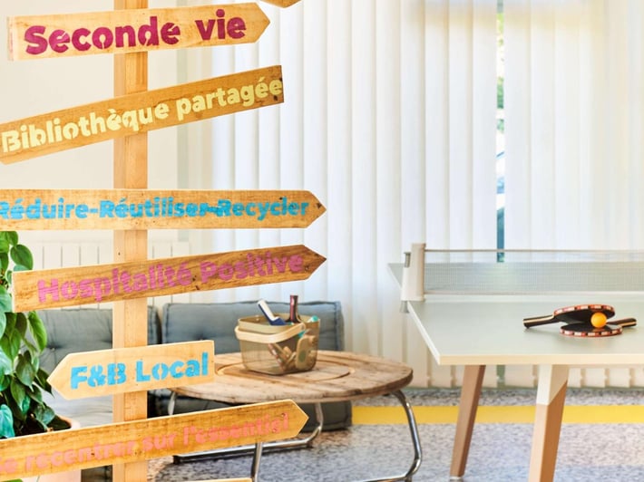 greet  Hotel Versailles - Voisins Le Bretonneux