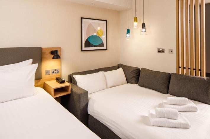 Holiday Inn Manchester Airport