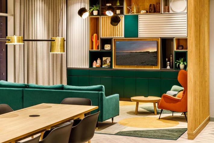 Holiday Inn Manchester Airport