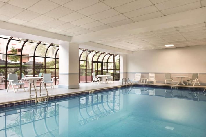Laguardia Plaza Hotel