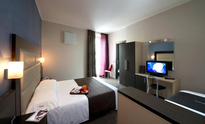 Hotel Five