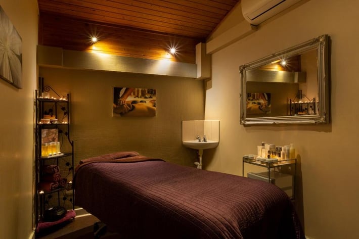 Bridgewood Manor Hotel & Spa
