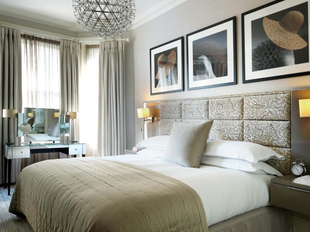 Athenaeum Hotel & Residences