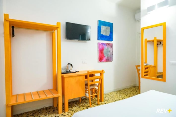 Lia Art Hotel