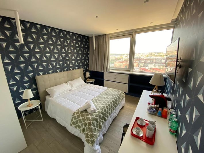 2B Fifteen Floor Suite Napoli