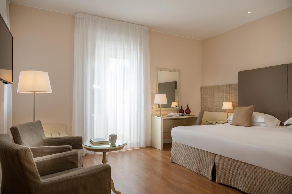 National Hotel