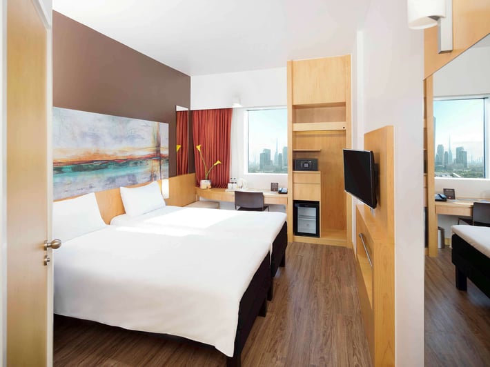 ibis One Central