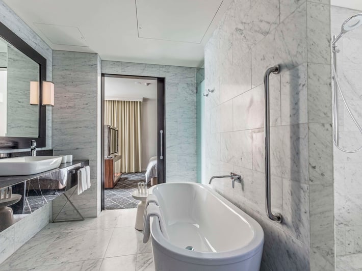 Swissôtel Sydney