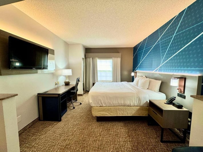Comfort Suites East Brunswick - South River
