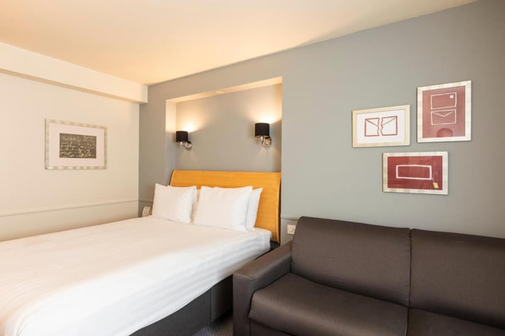 Holiday Inn Brentwood