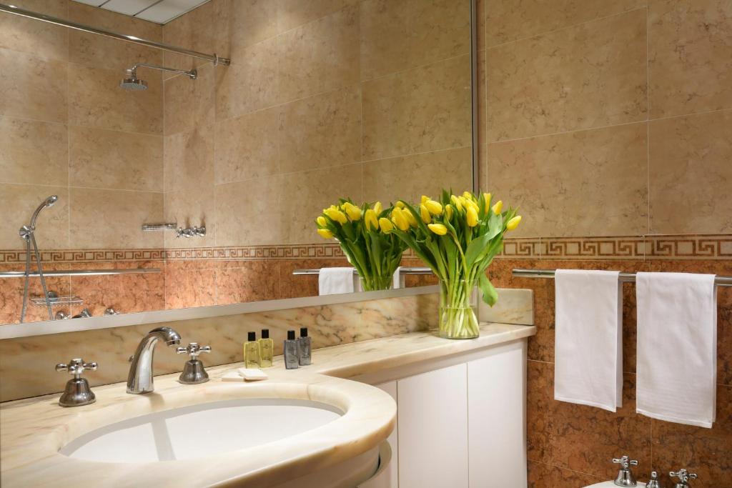 UNA HOTELS Hotel & Residence Contessa Jolanda Milano