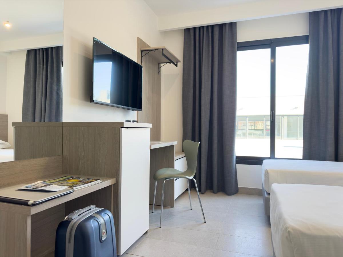 Simon Hotel Aprilia
