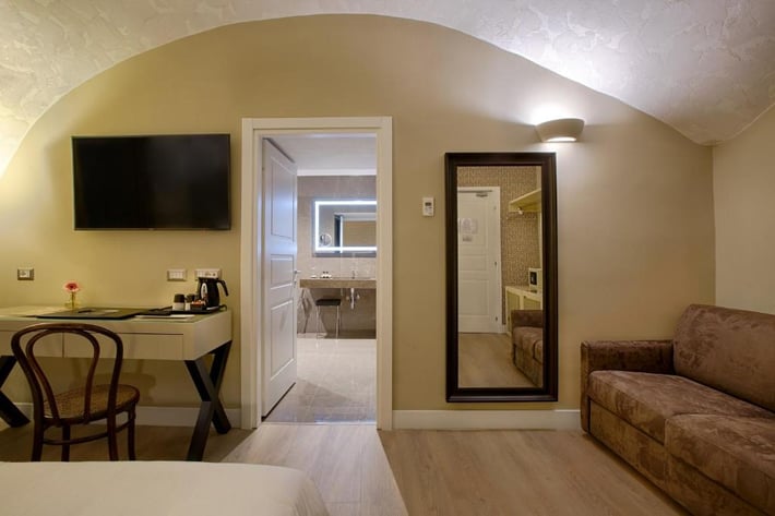 Caruso Place Boutique & Wellness