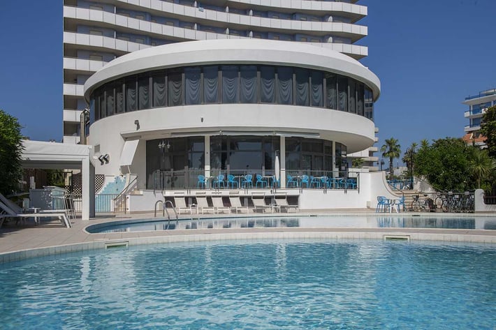 International Hotel & Suite