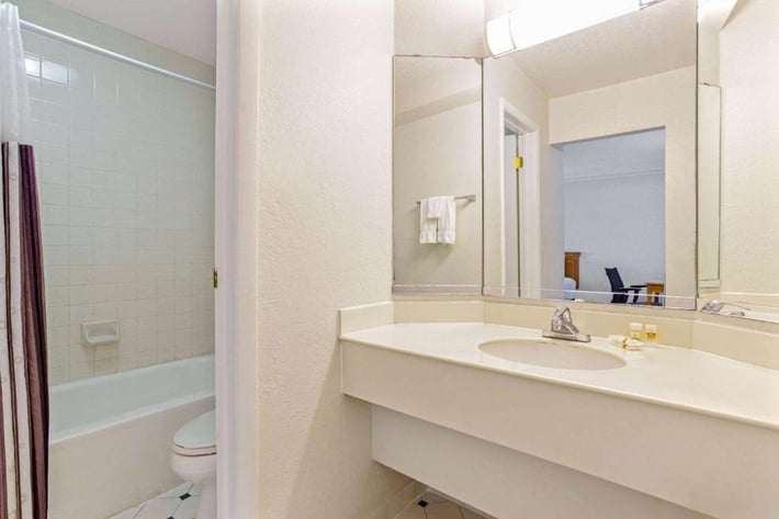 La Quinta Inn by Wyndham Tampa Bay Pinellas Park Clearwater