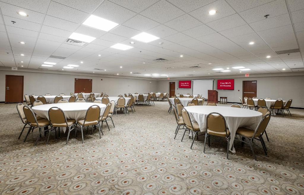 Red Roof Inn Hartford- New Britain
