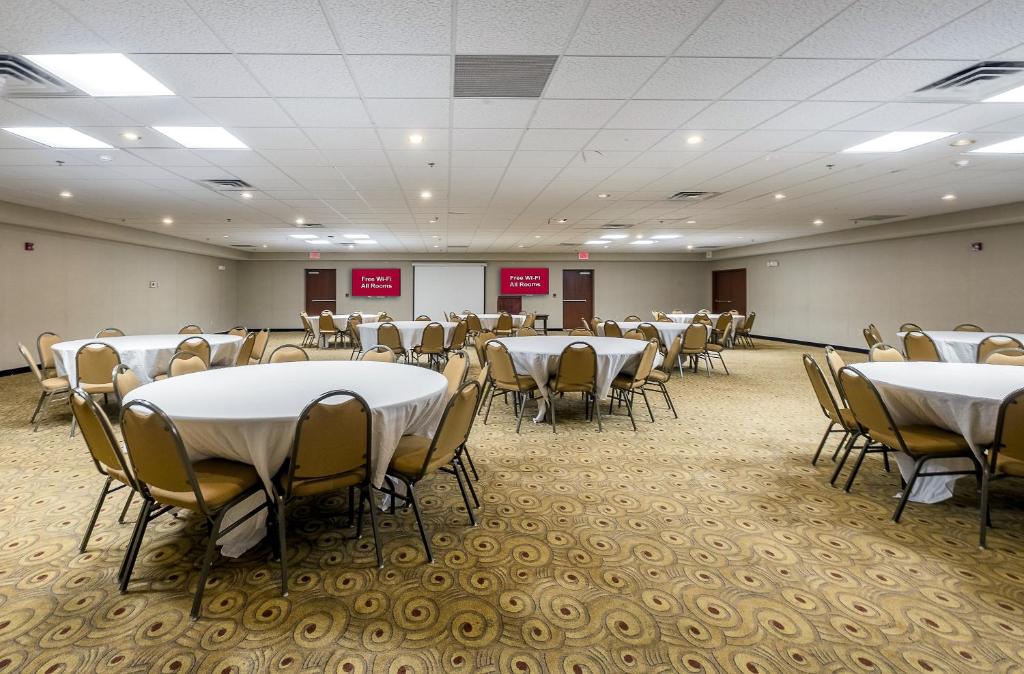 Red Roof Inn Hartford- New Britain