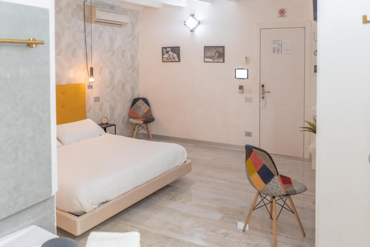 iRooms Spanish Steps