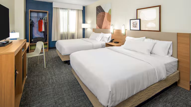 Spark by Hilton Houston Hobby Airport