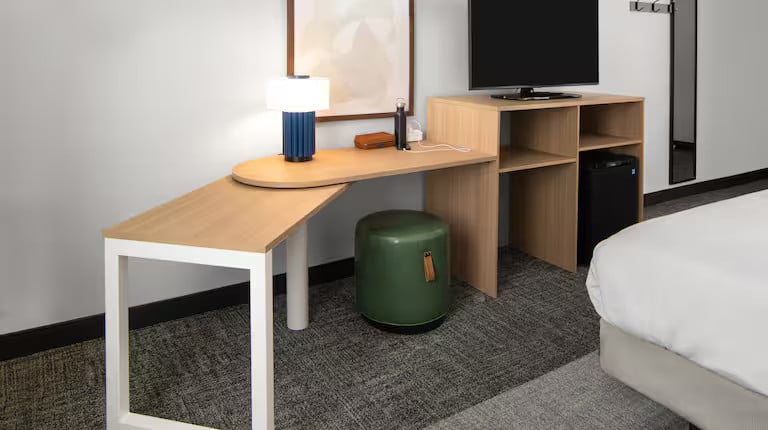 Spark by Hilton Houston Hobby Airport