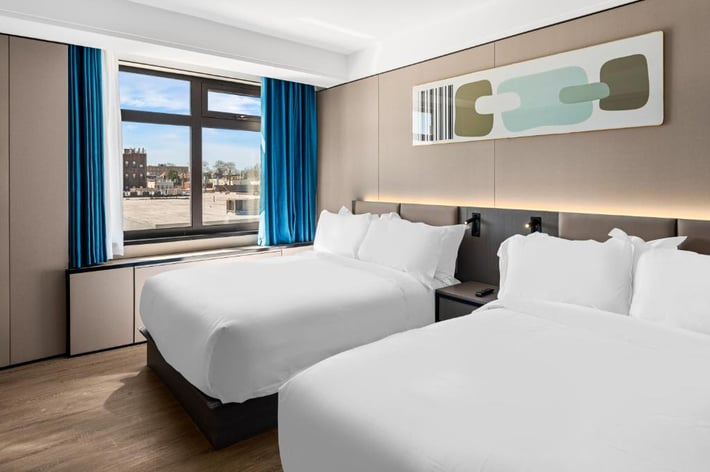 Ly New York Hotel