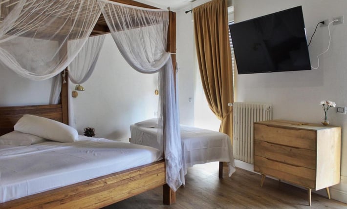 Domino Hotel
