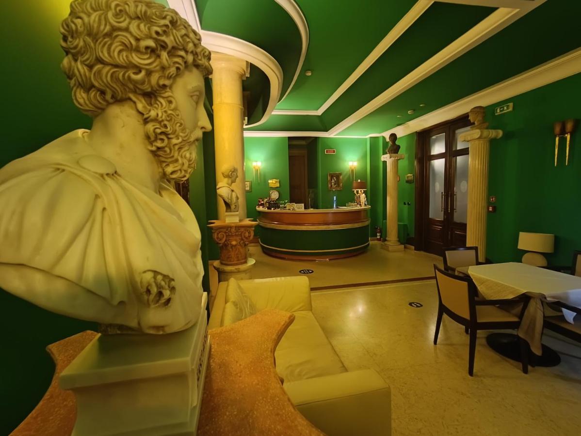 Seccy Hotel Boutique Art & Museum