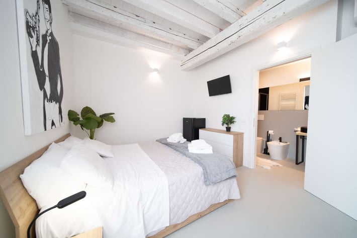 Corte Genovesa Rooms | Destiny Home