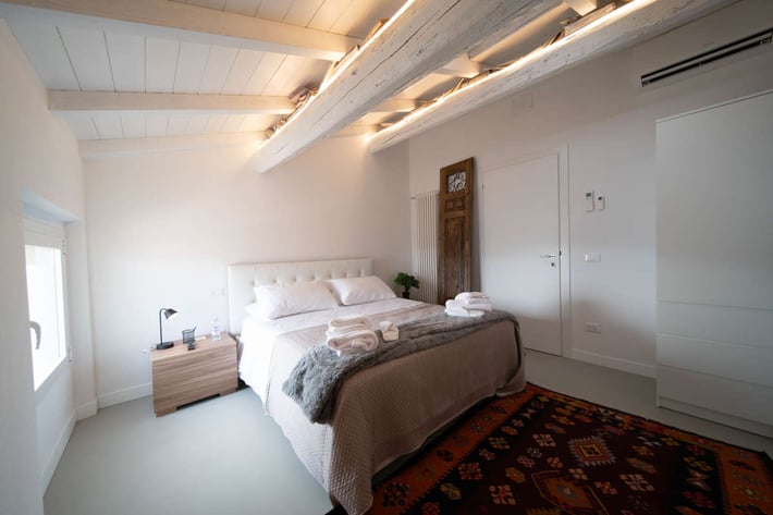 Corte Genovesa Rooms | Destiny Home