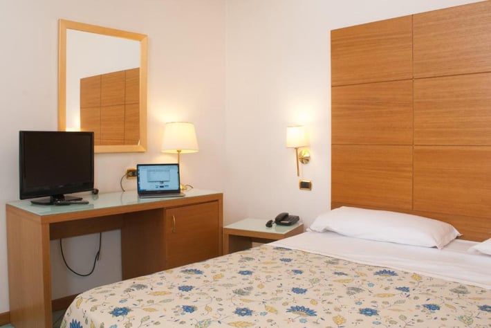 City Hotel Business