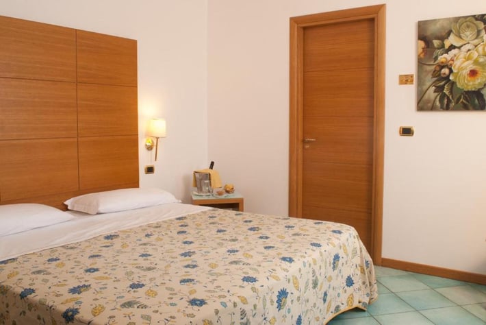 City Hotel Business